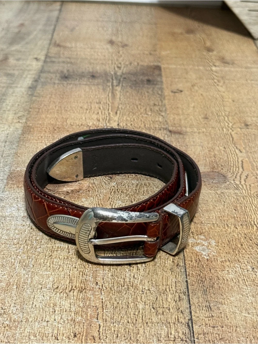 Aquarius Golf Belt Men's 34 Genuine Leather Reddish Brown  Silvertone Medallion